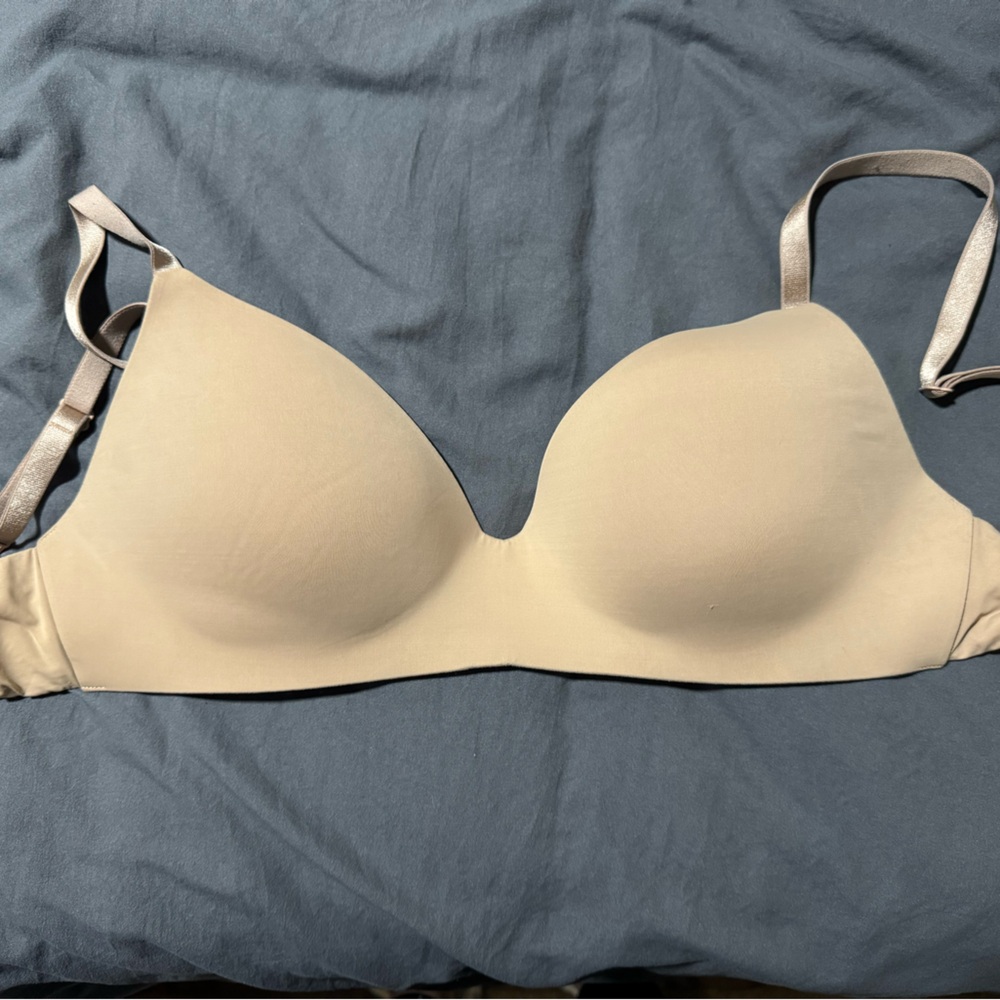 Victoria's Secret Cream Bra